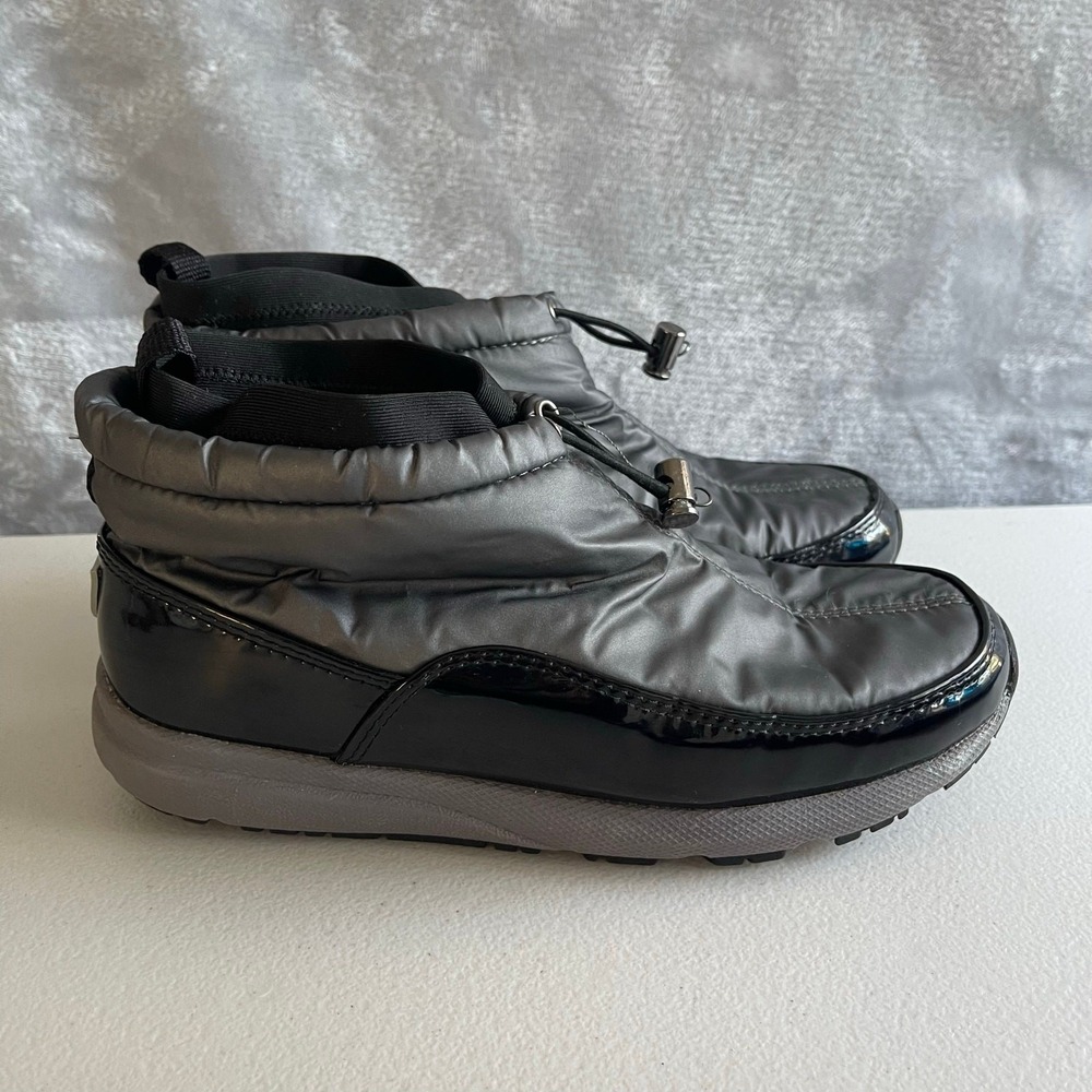 Sporto Boots 8W Silver Patent Black Waterproof Barefoot Wool Lined Bootie Winter